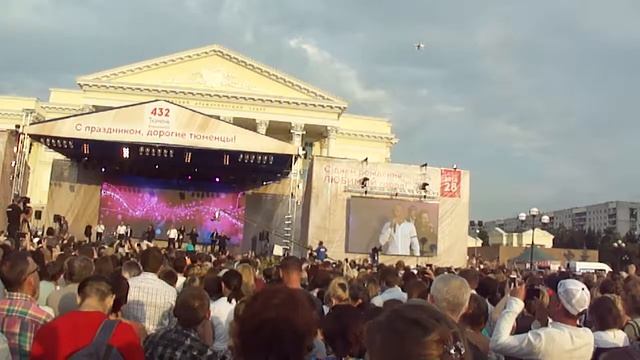 Хор Турецкого. 'Цветёт малина за окном' смотреть онлайн