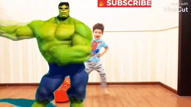 ХАЛК ТАНЦУЕТ КРУТОЙ РЕБЁНОК ТАНЕЦ смотреть онлайн