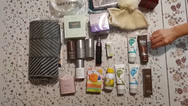 Обзор продукции - каталог №15. Впервые в ORIFLAME -  Помада ЦВЕТ-FIX: остаётся только НА ТВОИХ ГУБА