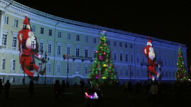 Фрагмент Новогоднего Аэрофлот-Шоу Световых Технологий (Санкт-Петербург) “Кабы Не Было Зимы” смотреть онлайн