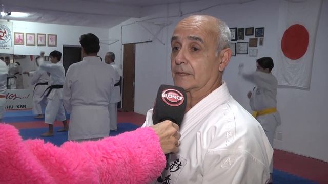 Escuela de Karate Do invita a aprender esta disciplina смотреть онлайн