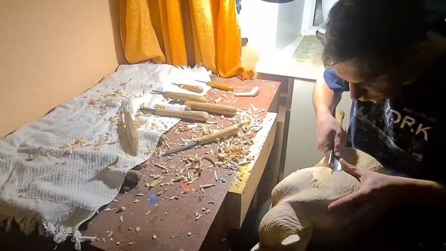 Медведь. Резьба по дереву. #woodcarving #bear смотреть онлайн