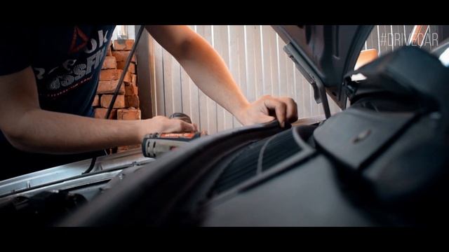 СТАВИМ 16-Е КОЛОНКИ В ШТАТНЫЕ МЕСТА// СЕТКА В ЖАБО // #DRIVECAR смотреть онлайн