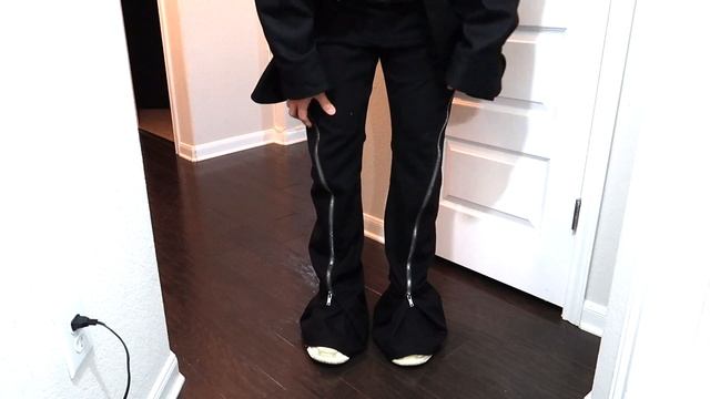 Rick Owens Bolan Banana Denim Pants | SPRING SUMMER 2022 FOGACHINE RUNWAY смотреть онлайн