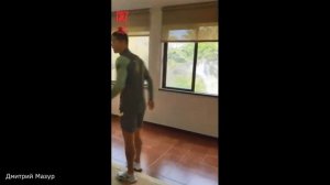 Криштиану Роналду показал свою тренировку в дома