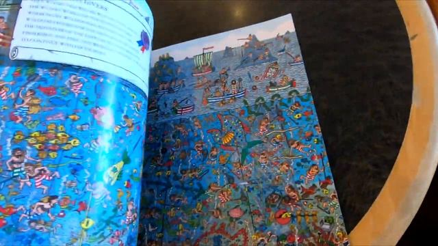 WHERE'S WALDO? THE FANTASTIC JOURNEY SEARCH BOOK WHERE'S WALDO BOOKS CLOSE UP AND INSIDE LOOK смотреть онлайн