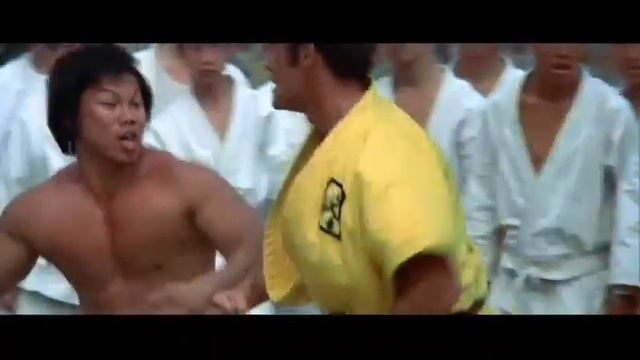 Выход дракона-Роберт(Джон Саксон)vs Боло(Боло Янг) смотреть онлайн