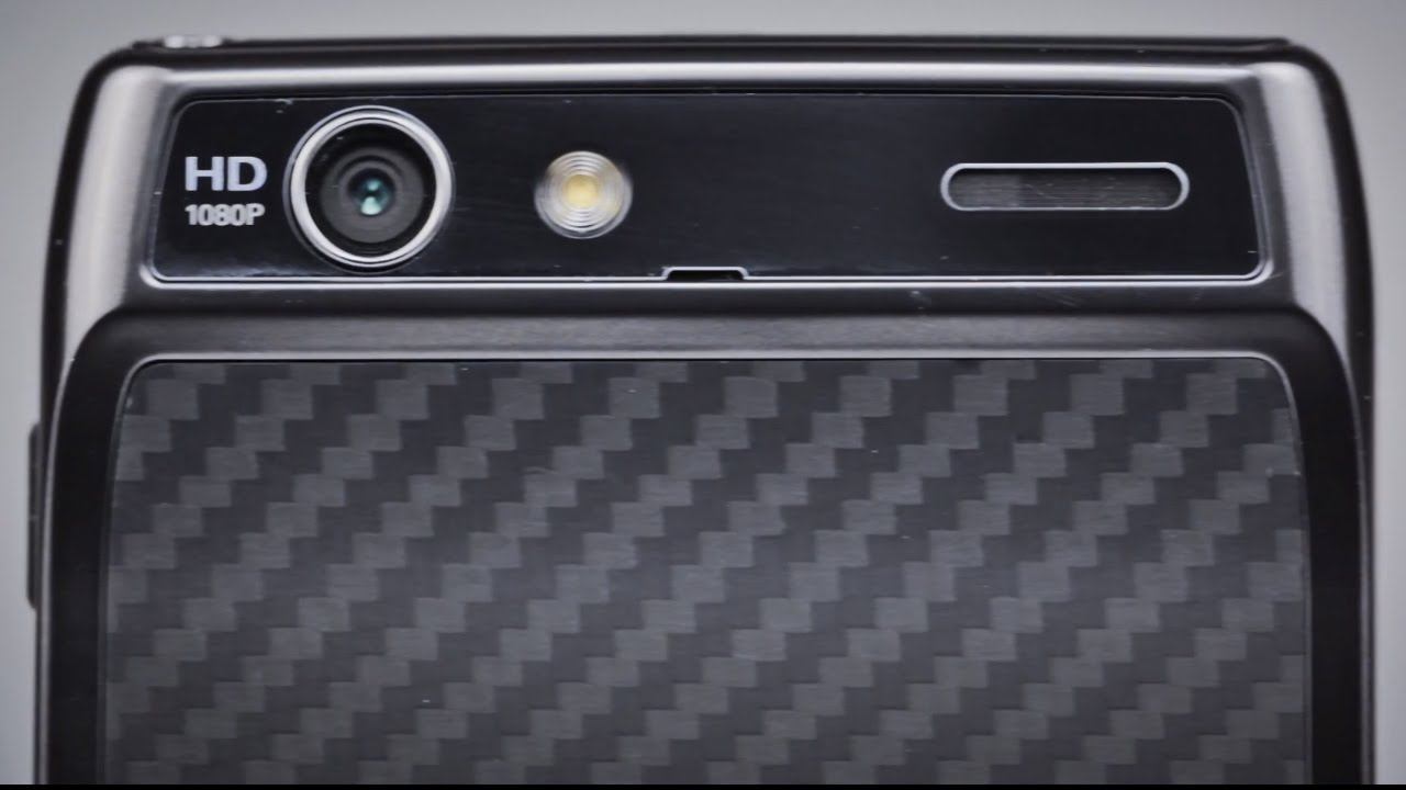 Обзор Motorola RAZR (XT910)
