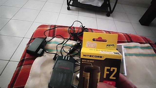 battery charger, зарядник для батареек смотреть онлайн