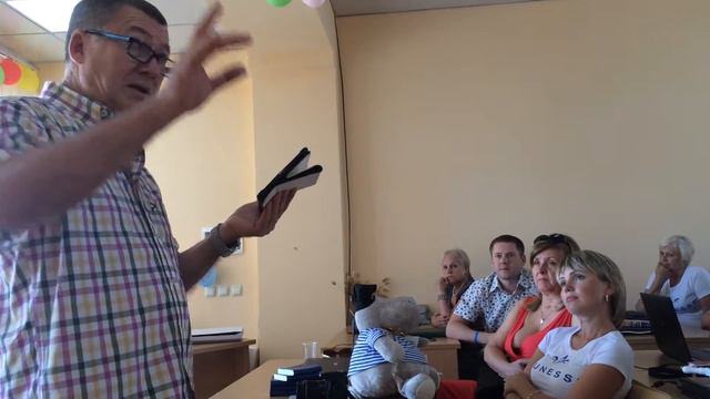 Притча счастливый человек смотреть онлайн