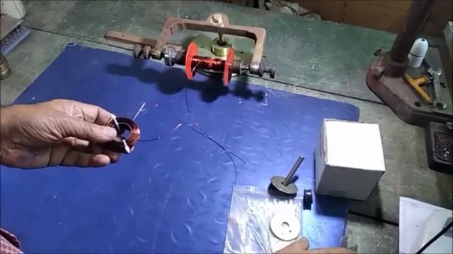 Very simple 2 way 6 dB Crossover network смотреть онлайн