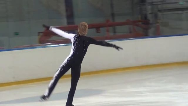 Евгений Плющенко Контрольные прокаты 2012 смотреть онлайн