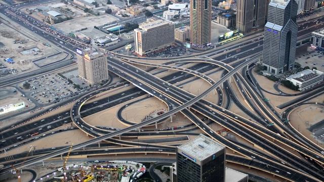 Шум и звуки большого и современного города Дубай / The noise and sounds of the city, Dubai in 4K смотреть онлайн