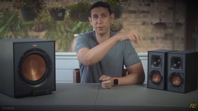 Klipsch Powered R-41PM Bookshelf Speakers & R-100SW Subwoofer Review. Better than $600 Soundbar Kit смотреть онлайн