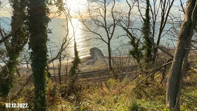 Туапсе в декабре. Море. смотреть онлайн