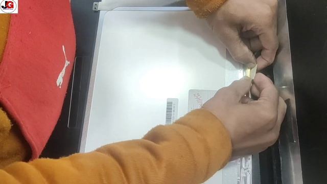 Laptop screen problem ko kaise sahi kare || How to change Laptop screen. смотреть онлайн