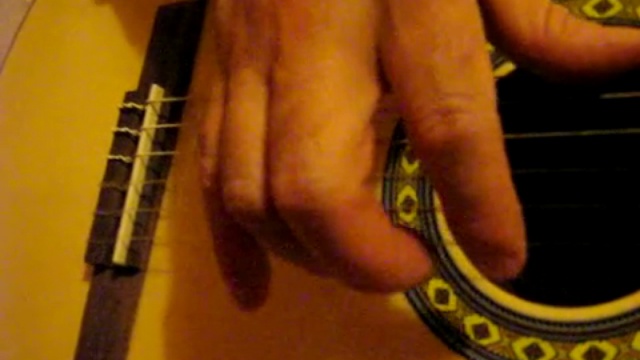 Упражекния для игры на гитаре начинающим.