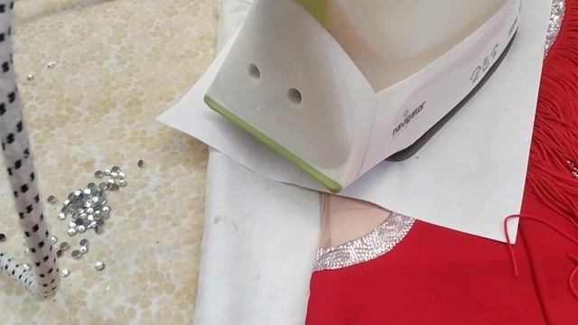 Поклейка камней утюгом на купальник для художественной гимнастики смотреть онлайн