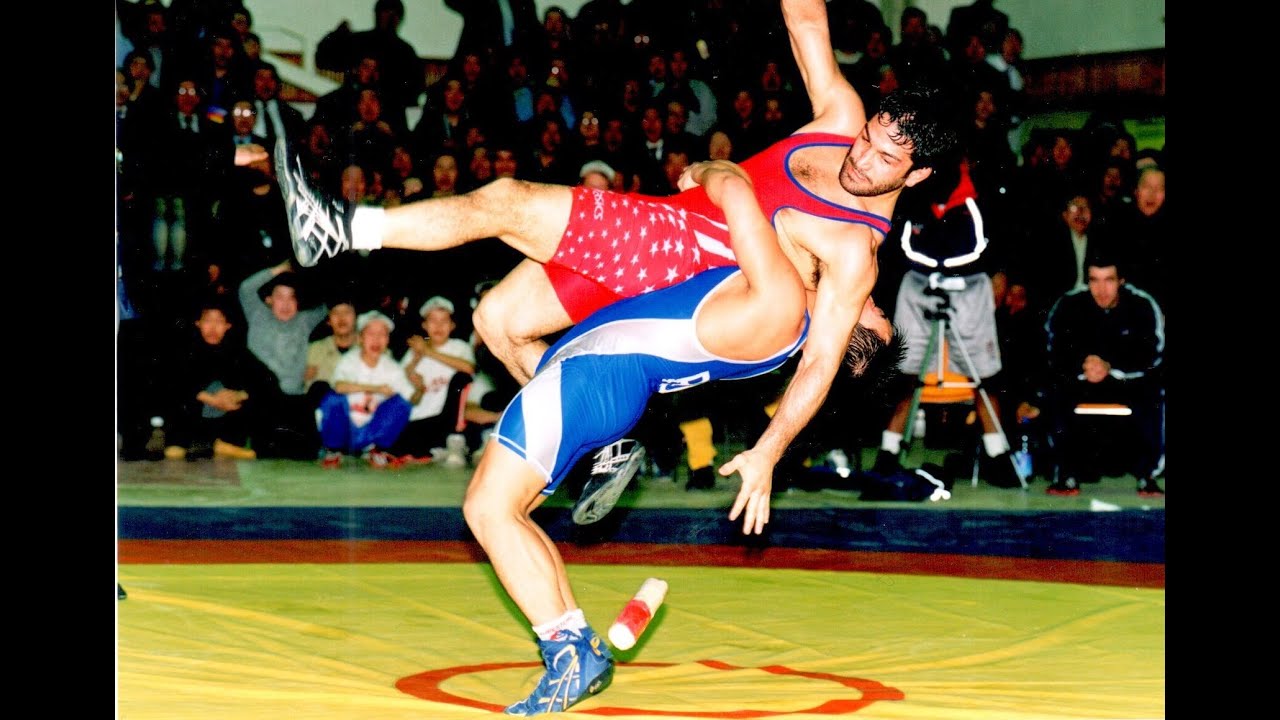 Вольная борьба. Матч сборных Якутии и США. Якутск. 2004 г. смотреть онлайн