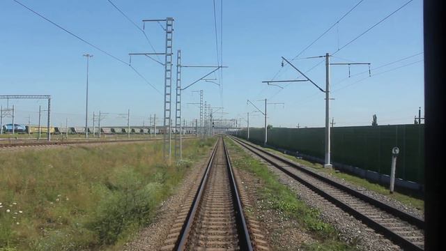 Прибытие на разъезд 9 км (2015 год, Северо-Кавказская ж\д, РЖД) смотреть онлайн