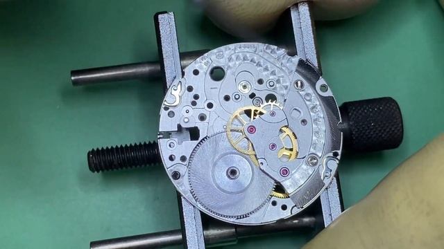 Swiss ETA 2824-2 watch movement repair (Assembly tutorial, guide, manual) смотреть онлайн