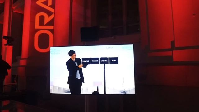 Jordi Nexus (Oracle Digital Day) - 'Ipad tree by we are magic' смотреть онлайн