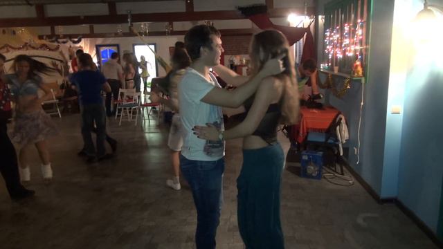 30 декабря 2014 года - Денис Капица и Анастасия Ткаченко смотреть онлайн