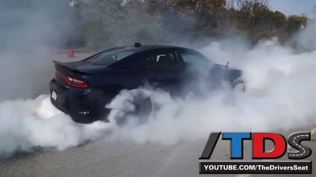 2015 Dodge Charger SRT Hellcat Burnout смотреть онлайн