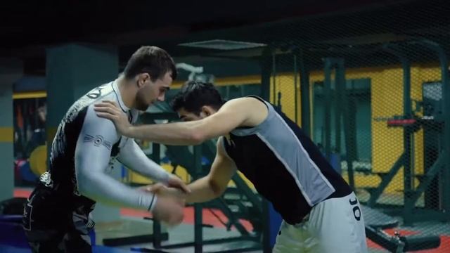 Шамидхан Магомедов - Выход на треугольник из положения Back Mount смотреть онлайн