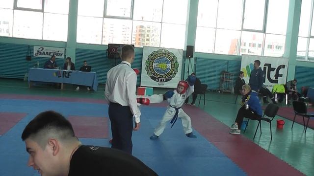 ЧУ Taekwondo ITF Киев 2018 - Вербицкий М. тренер Кузнецова И.Ю. бой 2 раунд2