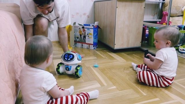 ДВОЙНЯШКАМ 1 ГОД! ПОДАРКИ НА ГОДИК! 09.02.2020 смотреть онлайн