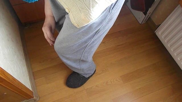 Приседания у стены . смотреть онлайн