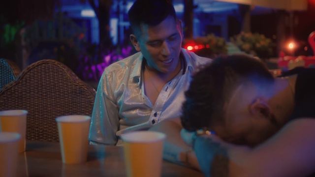 Alan Ramírez X John Guerra L Que Sirvan Guaro (Video Oficial)