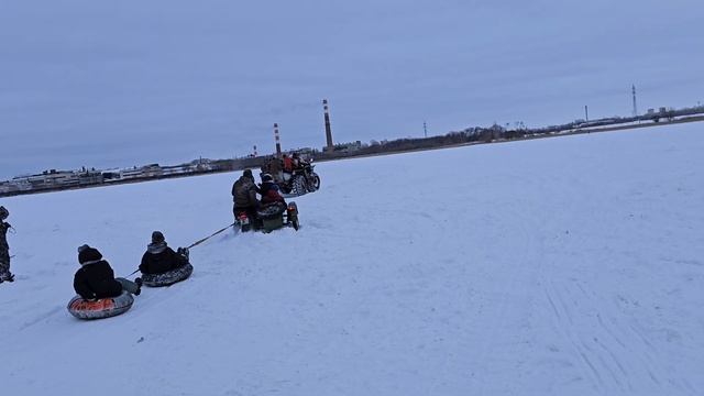 вездеход тест на грузоподъемность-15 человек на борту смотреть онлайн