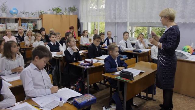 Живём вместе в мире и согласия, 8 школа, 4 класс, г. Тирасполь, 2017 г. смотреть онлайн