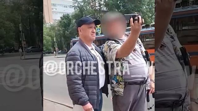 Вчера в Москве Евгений Пригожин разговаривал с человеком, который попросил устроить его в компанию н смотреть онлайн