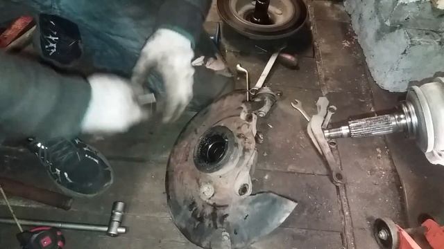 Установка маслёнки для ступичного подшипника шевроле нивы ЧАСТЬ 1 смотреть онлайн