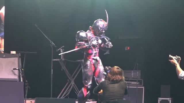 Comic Con 2015 - Cosplay - Guyver Segment - كوميكون ٢٠١٥ - كوزبلاي - مقطع غايفر смотреть онлайн
