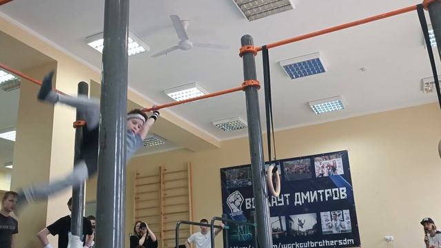 FREESTYLEBAR СОРЕВНОВАНИЯ В ИКШЕ смотреть онлайн