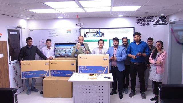 Premium Brand 32" Benchmark Smart TV vs Android TV in Hindi ? Smart TV vs Android TV which is best смотреть онлайн