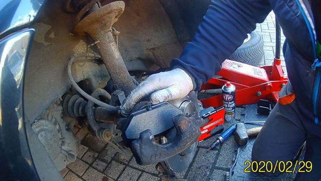 Audi A3 2003 Brake pads replacment смотреть онлайн
