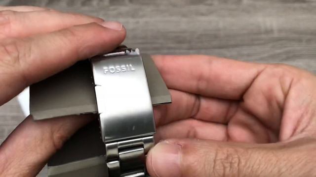 Fossil FB-01 Three-Hand Date Stainless Steel Men’s Watch FS5657 (Unboxing) @UnboxWatches