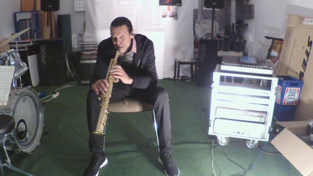 Smooth ibi Saxophone Solo 11012023 9 смотреть онлайн