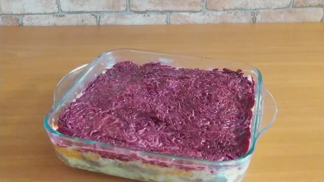 Классика! Селедочка под шубой.