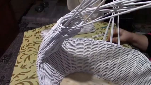 ЛЕБЕДЬ С ФАНЕРНЫМ ДНОМ 2 ЧАСТЬ (из газетных трубочек ) смотреть онлайн