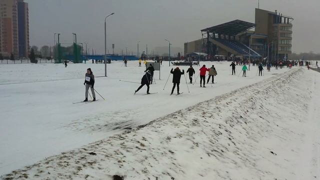 «Брестская лыжня-2021» проходит на Гребном канале в Бресте. смотреть онлайн