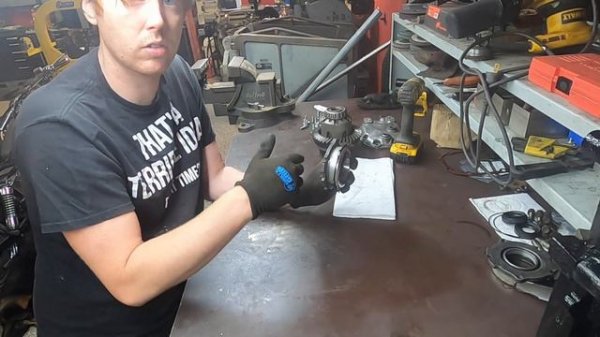 Cusco Differential Install in Subaru R160 Rear End