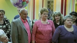 Как молодых на свадьбе встречал тамада с родителями