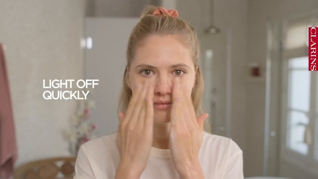 CLARINS︱如何潔面 смотреть онлайн