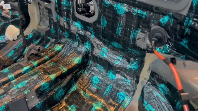 Шумоизоляция Voyah Dream смотреть онлайн